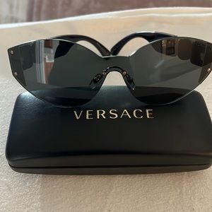 Versace sunglass
